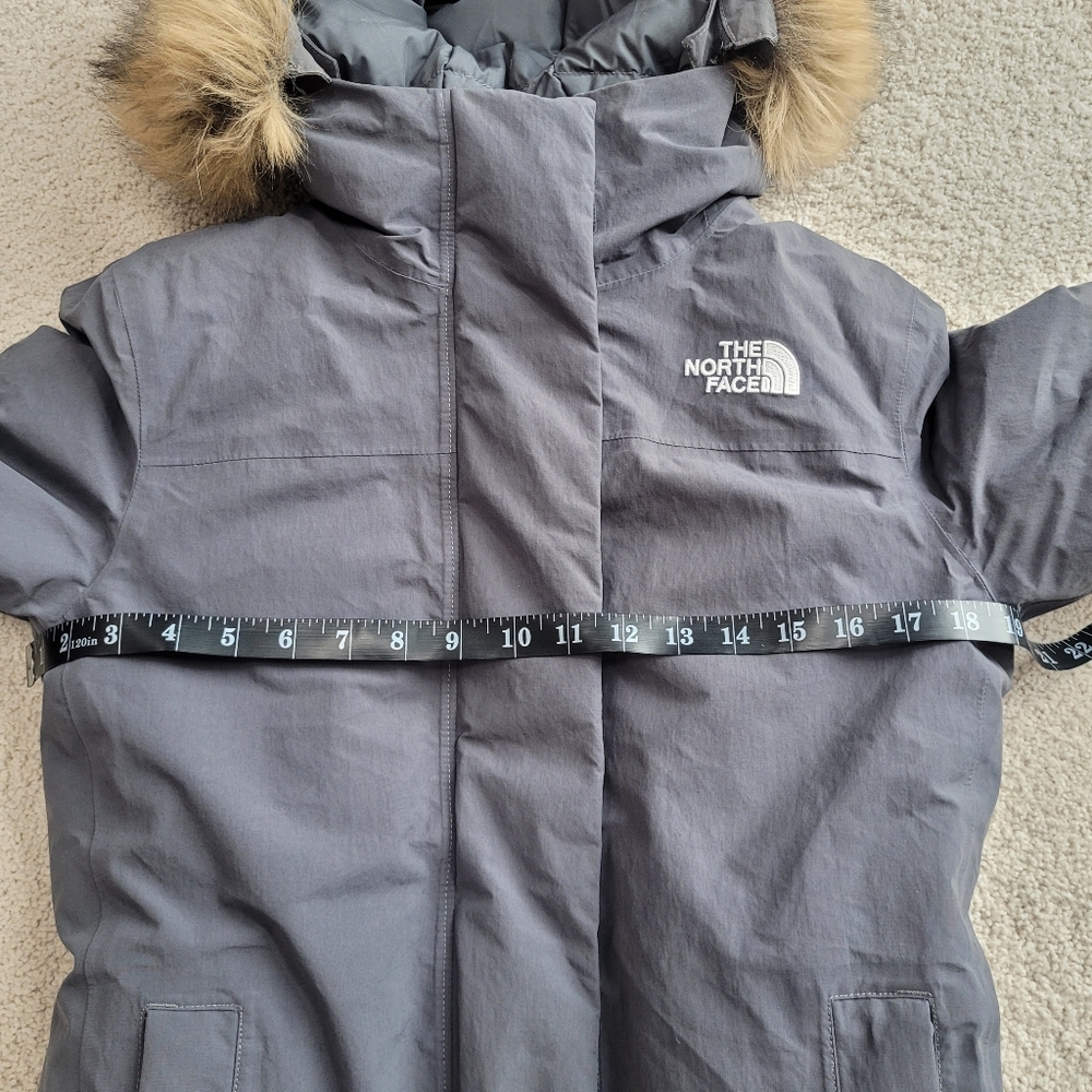 Like New The North Face Women’s 550 Down Arctic Parka Waterproof Jacket Gray S - Picture 11 of 15